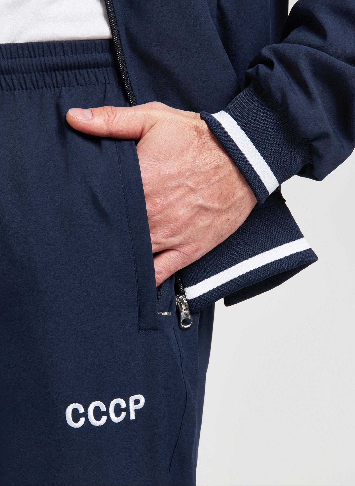 Спортивный костюм мужской с гербом СССР на груди и надписью СССР на спине и на брюках, RUSTEAM, темно-синий