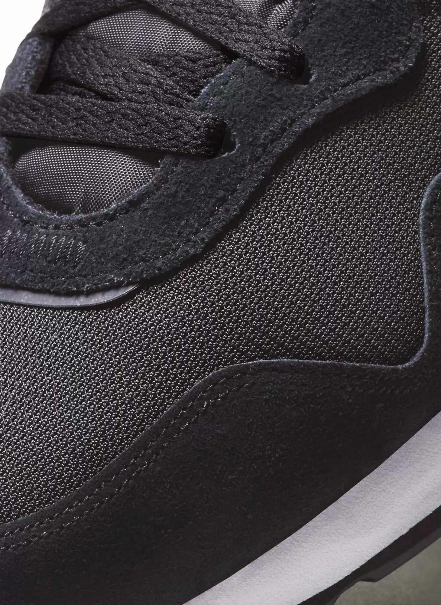 Кроссовки Nike Venture Runner