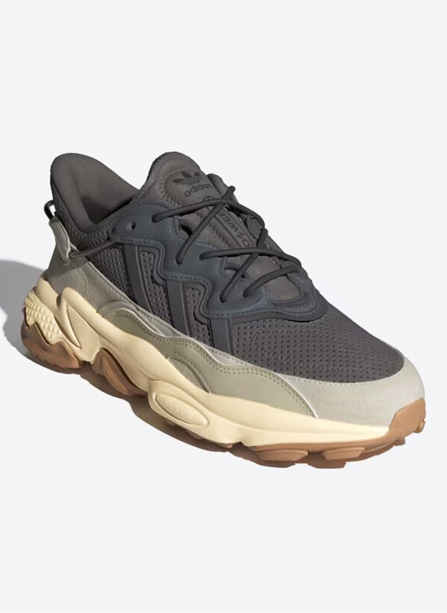 Adidas Originals Ozweego | Цвет - серый, бежевый | Артикул IF8577