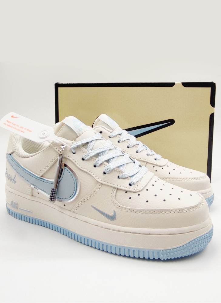 Кроссовки NIKE AIR FORCE 1 Low White WMN