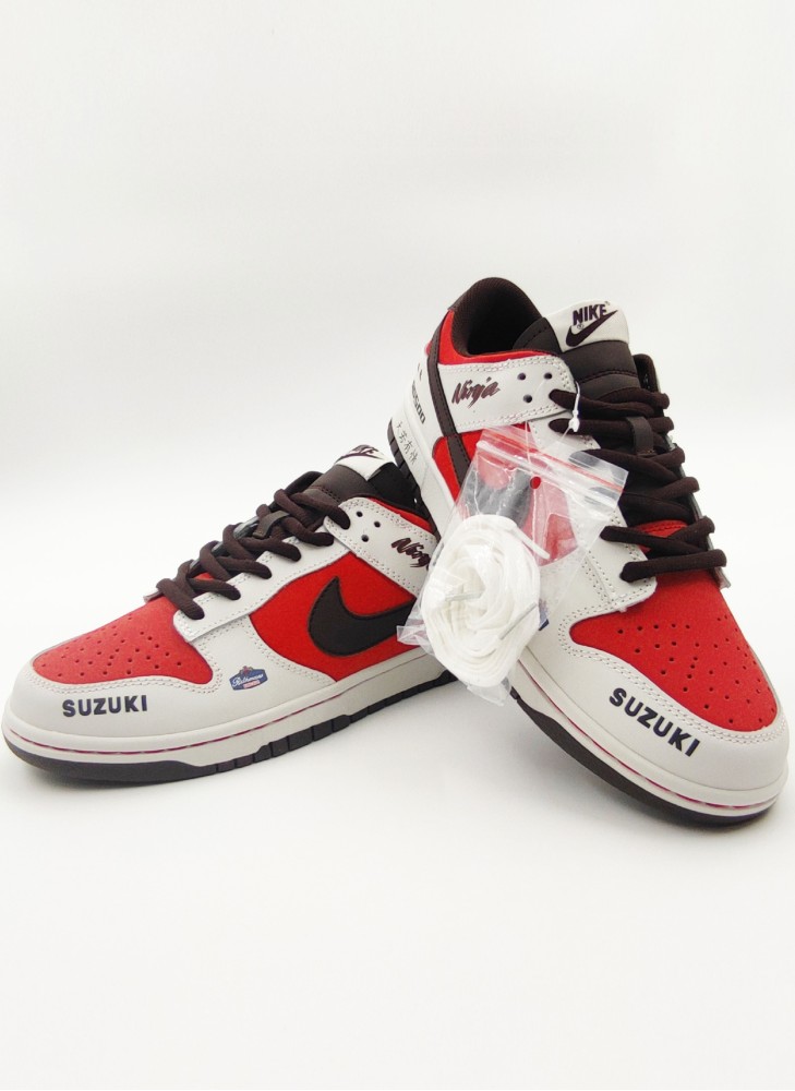 Кроссовки NIKE SB Dunk Low Suzuki RG500