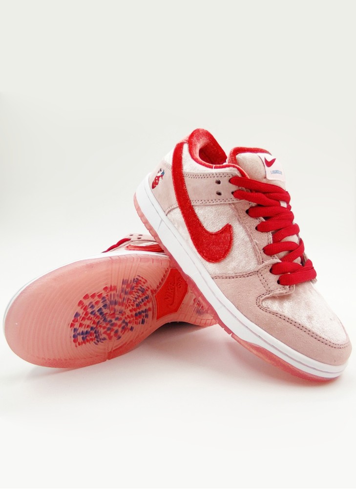 Кроссовки NIKE Strangelove X Dunk Low SB Valentine'S Day Special Box