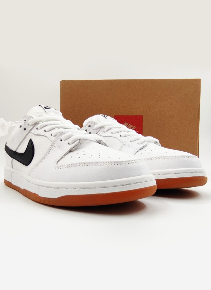 Кроссовки NIKE SB Dunk Low White Gum