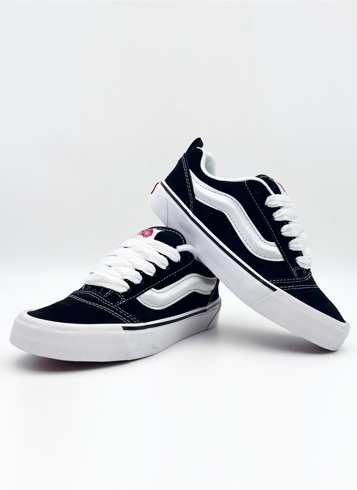 Vans Old Skool черные- купить кеды выгодно пс доставкой на Silver Hands