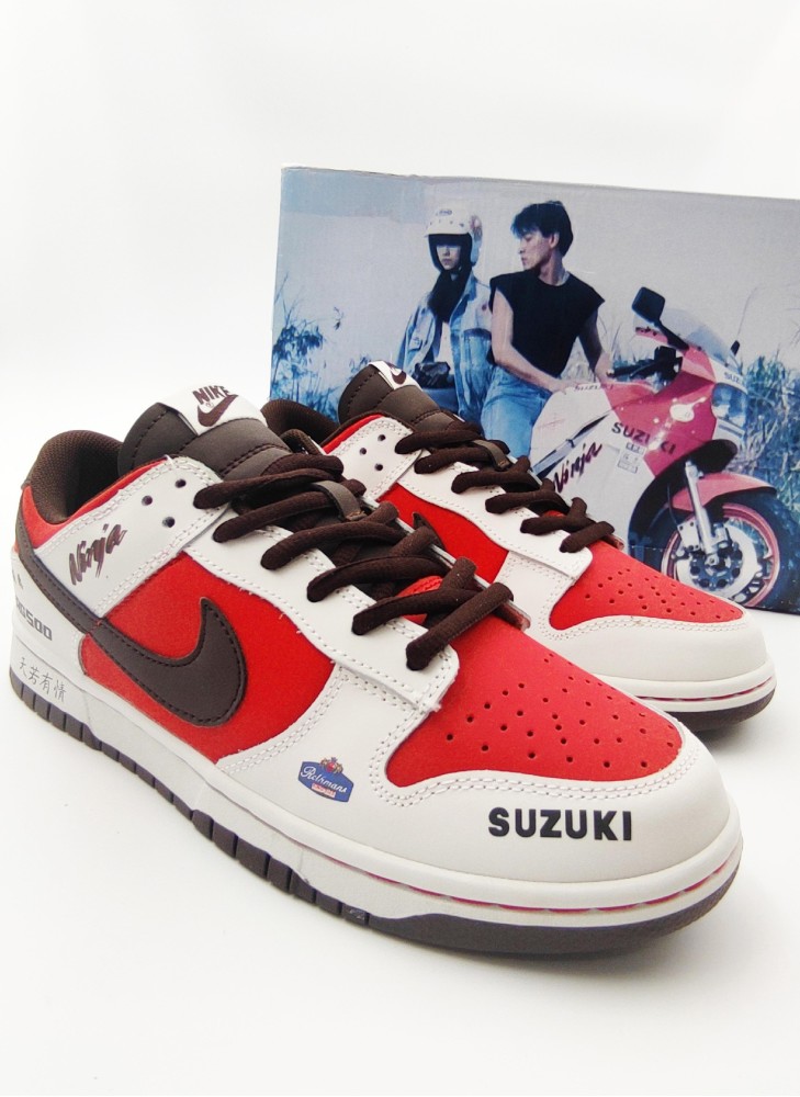 Кроссовки NIKE SB Dunk Low Suzuki RG500