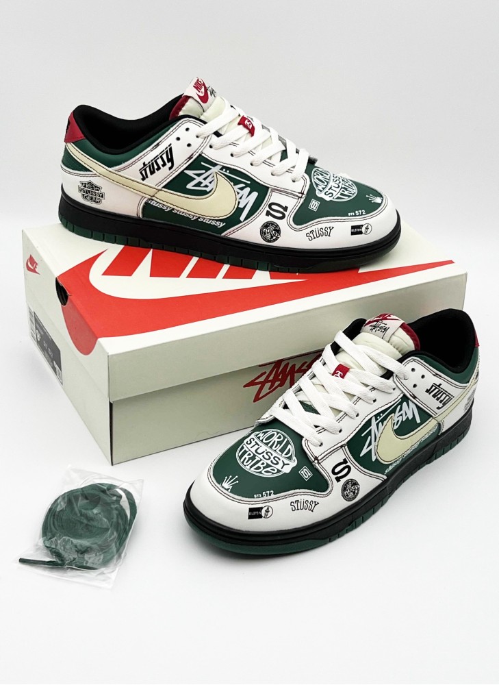 Кроссовки NIKE SB Dunk Low Stussy One-One